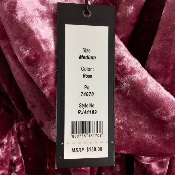 Romeo & Juliet Couture Rose Crushed Velvet Romper Size M NWT - Picture 9 of 10